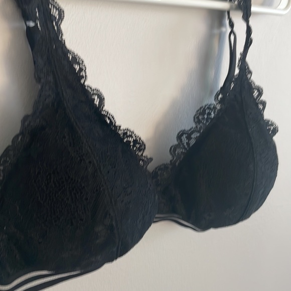 Black lace bralette - Picture 2 of 4
